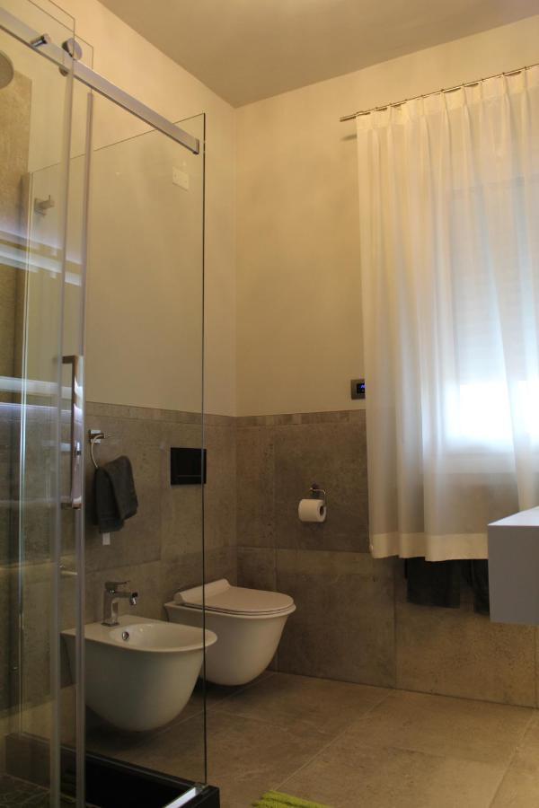 Villa Martina Luxury Rooms Desenzano del Garda Exterior foto